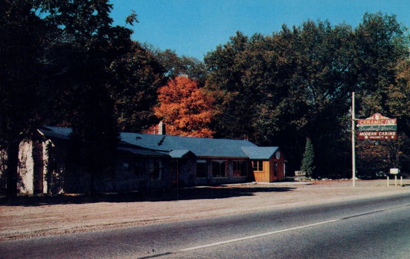 Ceramic Inn (Indian Village) - Vintage Postcard